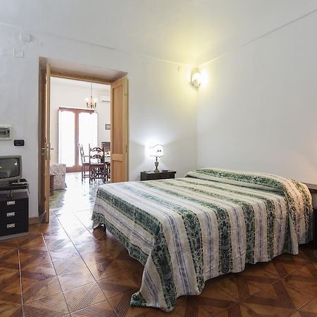 Casa Wanda Bed & Breakfast Positano Bagian luar foto